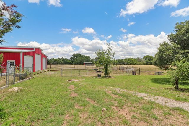 225 Shady Oaks TRL, Liberty Hill, TX 78642