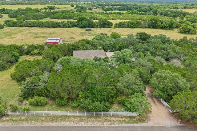 225 Shady Oaks TRL, Liberty Hill, TX 78642