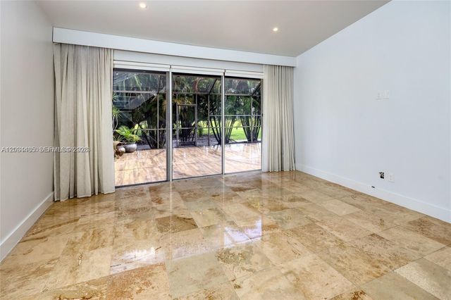 4761 NW 98th Pl, Doral, FL 33178