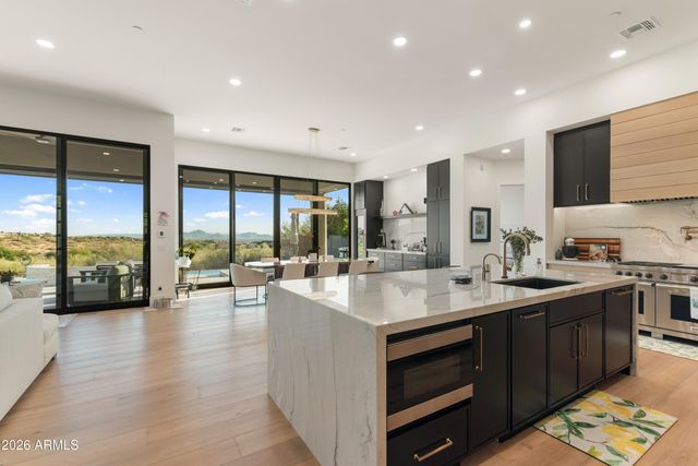11023 E MIRASOL Circle E, Scottsdale, AZ 85255