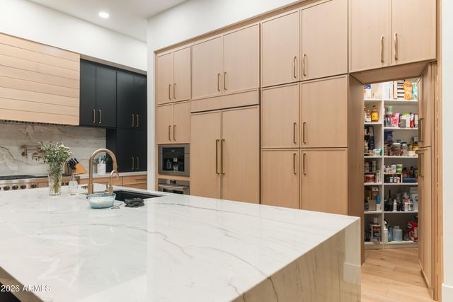 11023 E MIRASOL Circle E, Scottsdale, AZ 85255