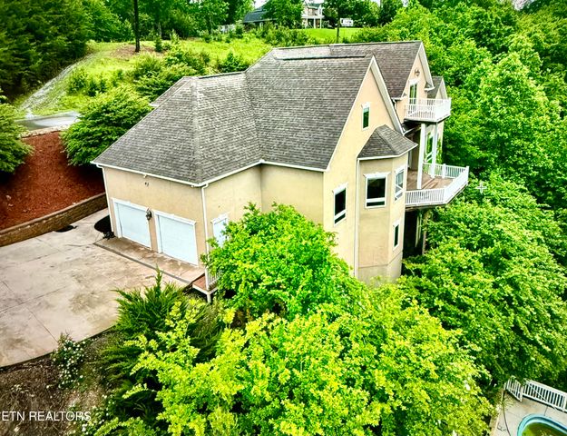 1012 Falcon Crest Drive, Seymour, TN 37865