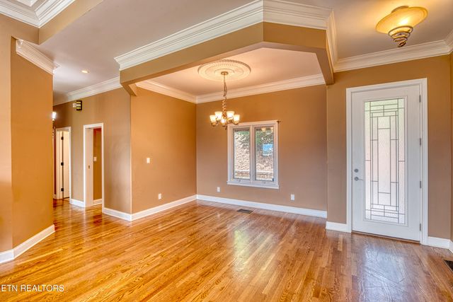 1012 Falcon Crest Drive, Seymour, TN 37865