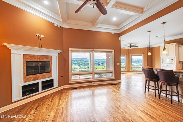 1012 Falcon Crest Drive, Seymour, TN 37865