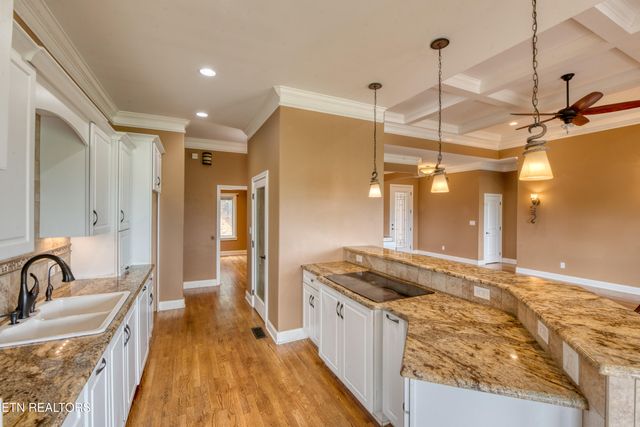 1012 Falcon Crest Drive, Seymour, TN 37865