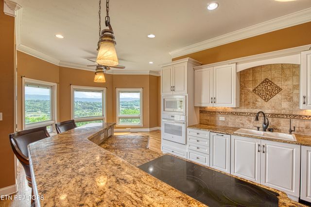1012 Falcon Crest Drive, Seymour, TN 37865