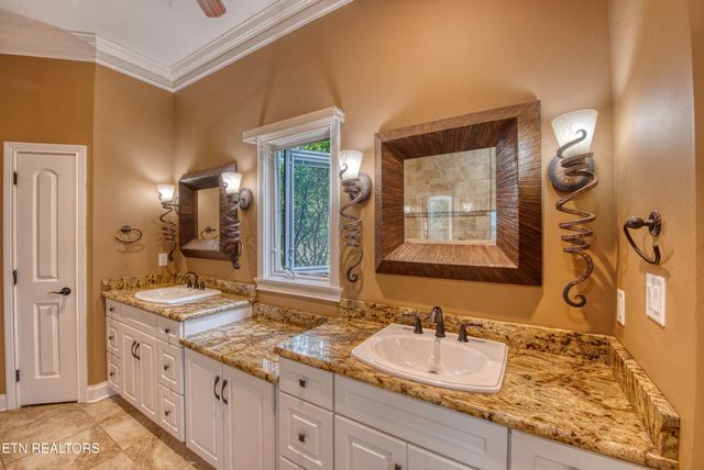 1012 Falcon Crest Drive, Seymour, TN 37865