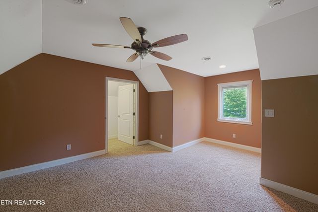 1012 Falcon Crest Drive, Seymour, TN 37865