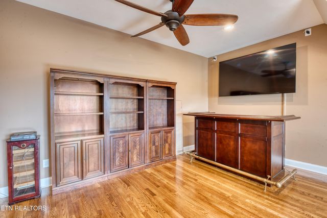 1012 Falcon Crest Drive, Seymour, TN 37865