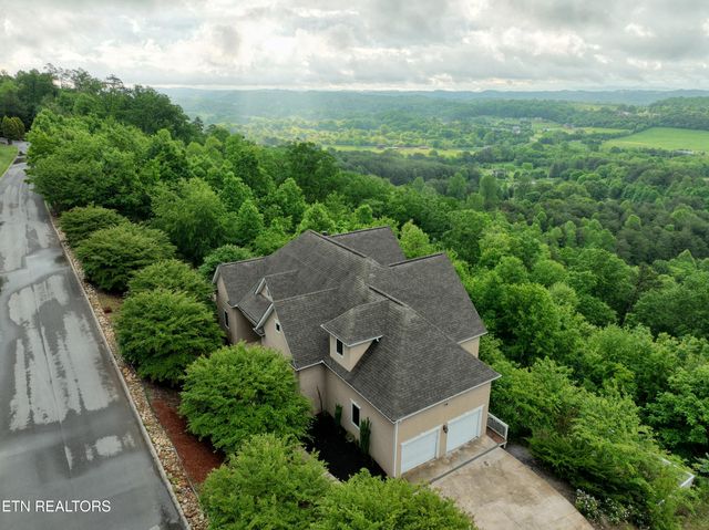 1012 Falcon Crest Drive, Seymour, TN 37865