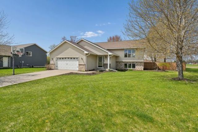 1315 Mallard Lane, New Richmond, WI 54017