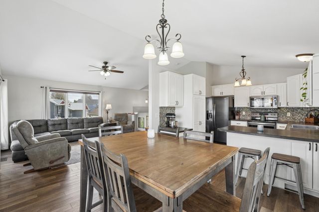 1315 Mallard Lane, New Richmond, WI 54017
