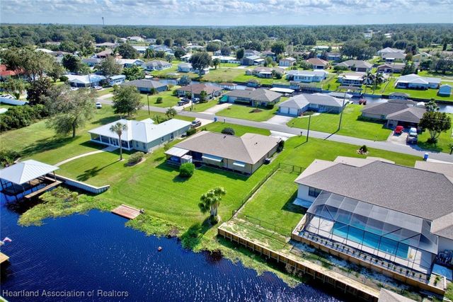 336 Anderson Street NE, Lake Placid, FL 33852