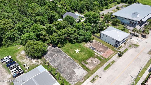 304 Coleman Avenue, Waveland, MS 39576