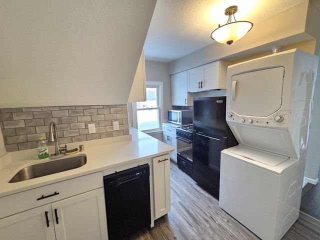 6508 47th Avenue N, Crystal, MN 55428