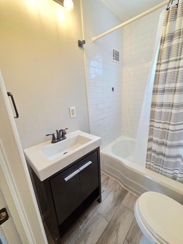 6508 47th Avenue N, Crystal, MN 55428