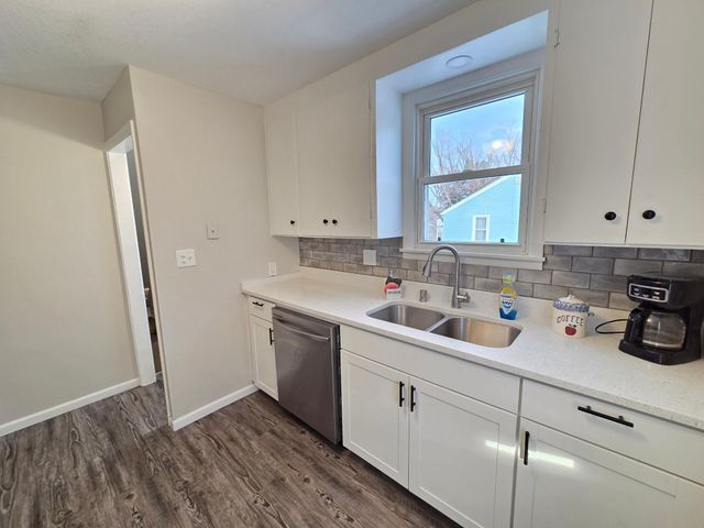 6508 47th Avenue N, Crystal, MN 55428