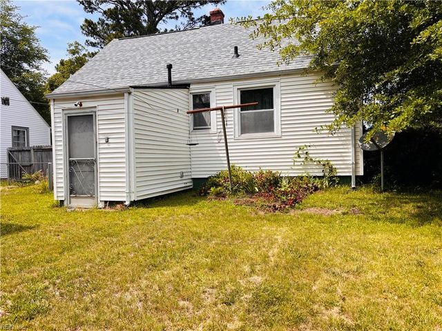 3403 Arlington PL, Portsmouth, VA 23707