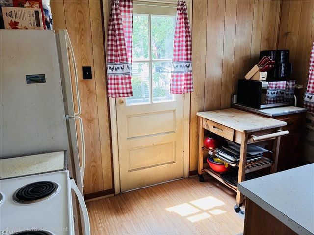 3403 Arlington PL, Portsmouth, VA 23707