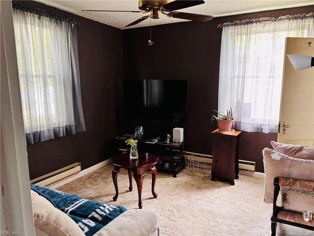 3403 Arlington PL, Portsmouth, VA 23707