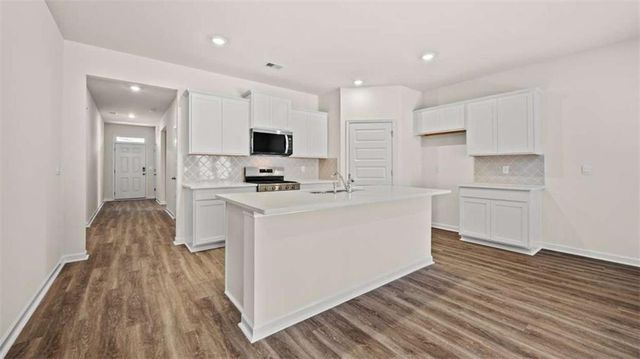 84 White Spruce Way, Newnan, GA 30265