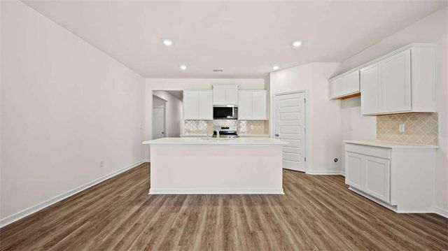 84 White Spruce Way, Newnan, GA 30265