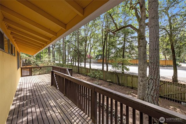 6323 89th Avenue W, University Place, WA 98467