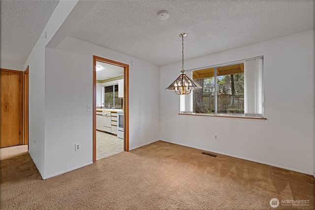 6323 89th Avenue W, University Place, WA 98467