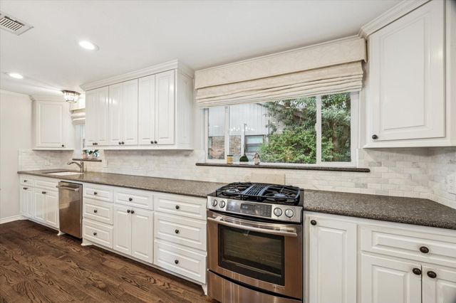 5214 Grape, Houston, TX 77096