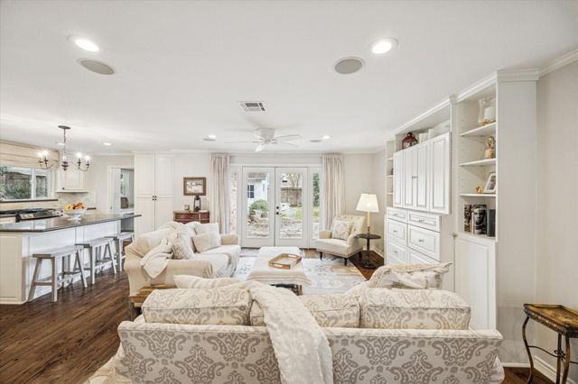 5214 Grape, Houston, TX 77096