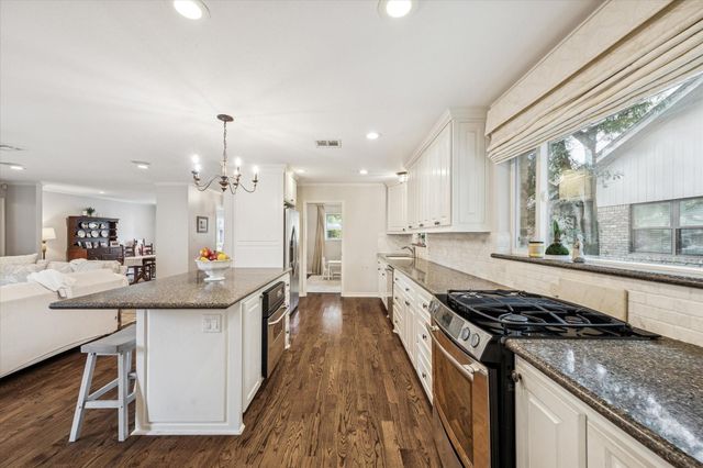 5214 Grape, Houston, TX 77096