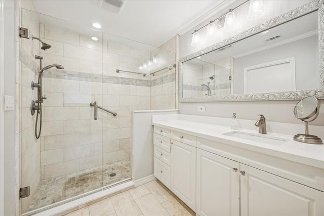 5214 Grape, Houston, TX 77096