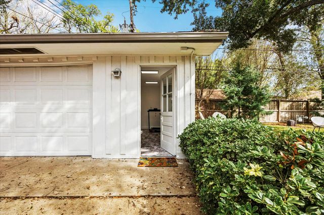 5214 Grape, Houston, TX 77096