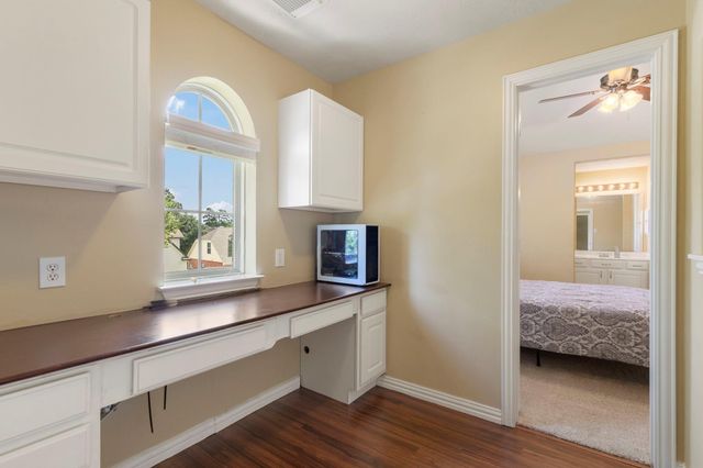 7 Renoir Trail Place, The Woodlands, TX 77382