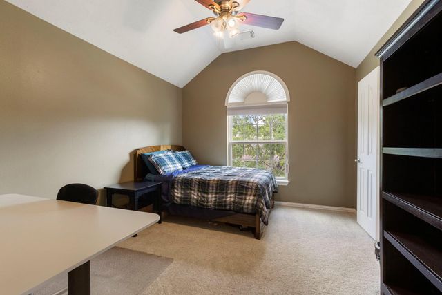 7 Renoir Trail Place, The Woodlands, TX 77382