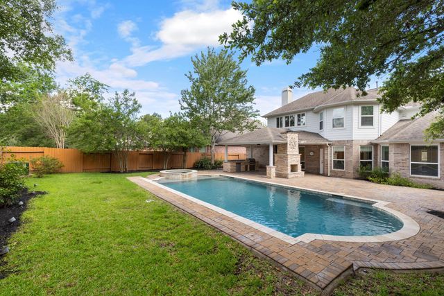 7 Renoir Trail Place, The Woodlands, TX 77382