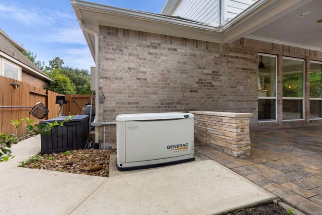 7 Renoir Trail Place, The Woodlands, TX 77382
