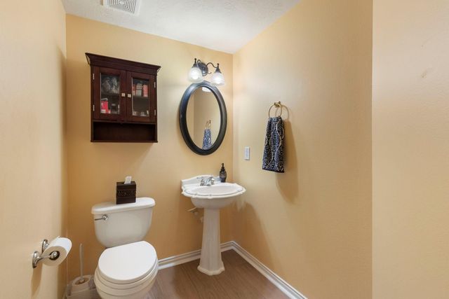 7 Renoir Trail Place, The Woodlands, TX 77382