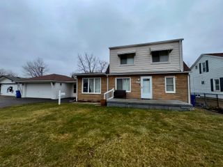 23752 Stewart Avenue, Warren, MI 48089