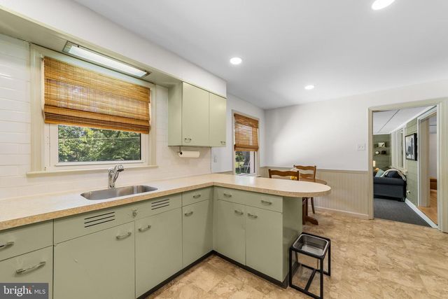 83 KENDALL BLVD, Oaklyn, NJ 08107