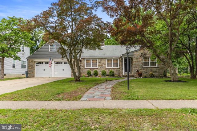 83 KENDALL BLVD, Oaklyn, NJ 08107