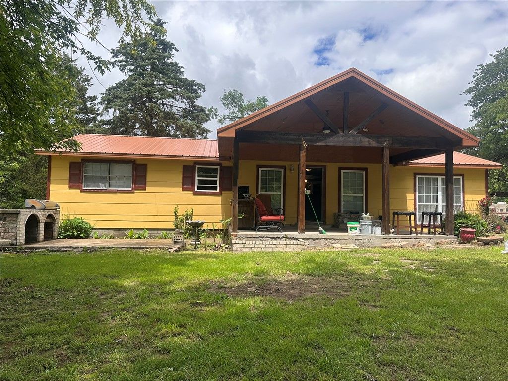 11836 Fresno Road, West Fork, AR 72774
