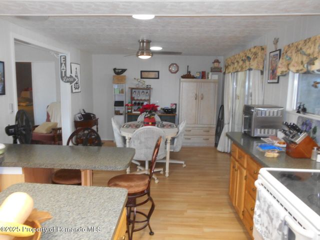 8022 Country Club Drive, Brooksville, FL 34613