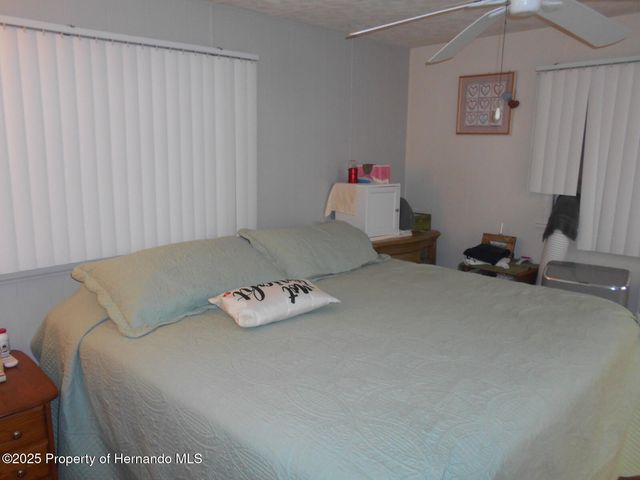 8022 Country Club Drive, Brooksville, FL 34613