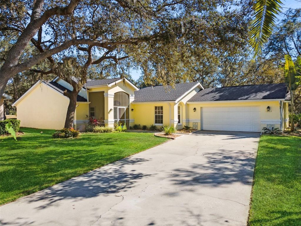 1002 TEQUESTA TRAIL, Lake Wales, FL 33898
