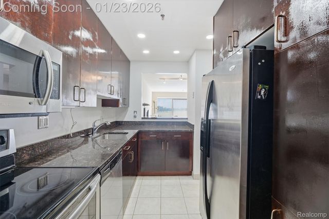 1001 W Jefferson Avenue 12i, Detroit, MI 48226