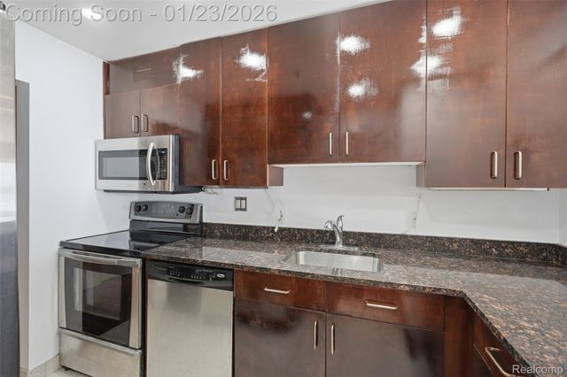 1001 W Jefferson Avenue 12i, Detroit, MI 48226