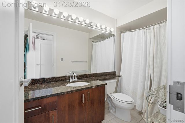 1001 W Jefferson Avenue 12i, Detroit, MI 48226