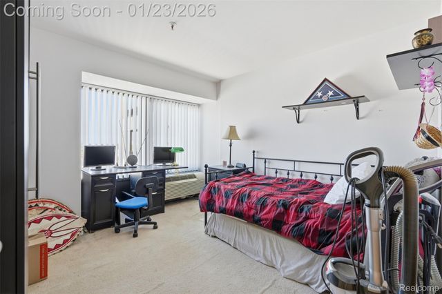 1001 W Jefferson Avenue 12i, Detroit, MI 48226