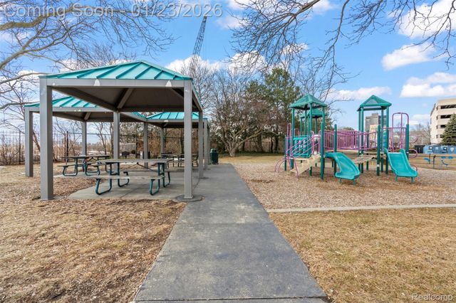 1001 W Jefferson Avenue 12i, Detroit, MI 48226